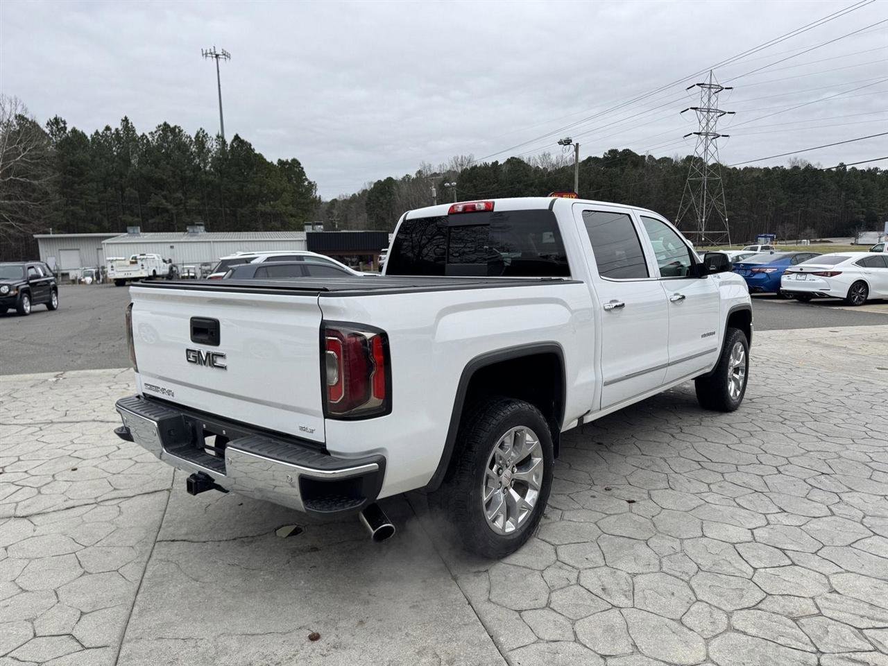 Used 2018 GMC Sierra 1500 SLT w/ SLT Premium Package image 14