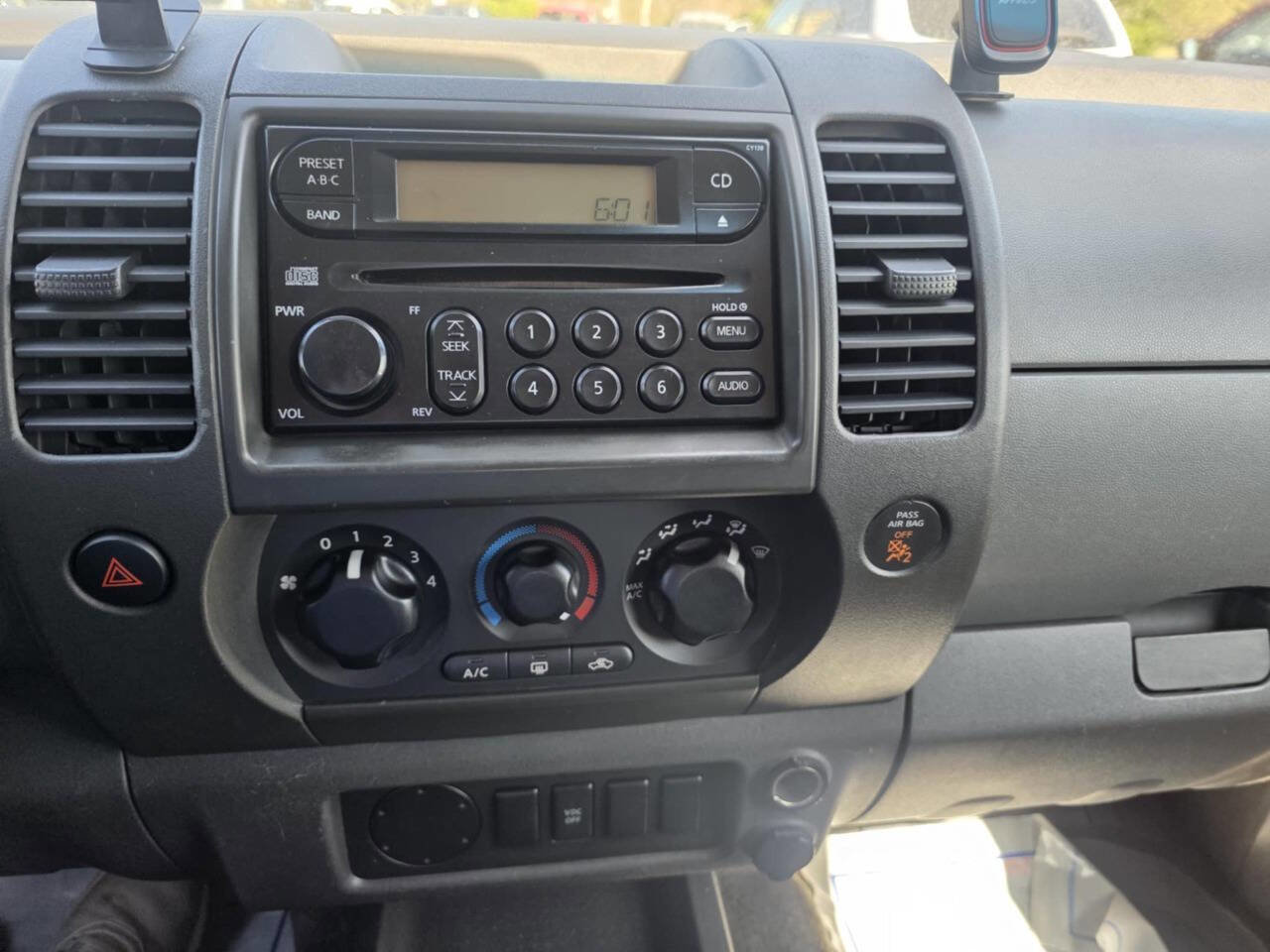 Used 2005 Nissan Xterra S w/ (P01) Power Pkg image 16
