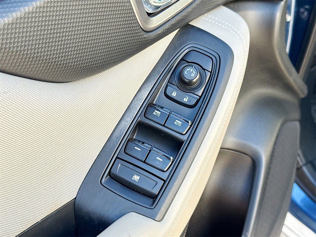 Used 2024 Subaru Forester Premium image 17