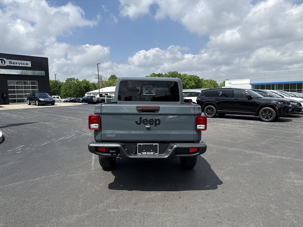 New 2026 Jeep Gladiator Sport AWD/4WD image 18