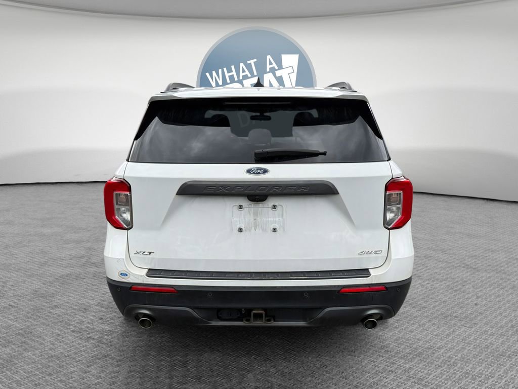 Used 2021 Ford Explorer XLT w/ Equipment Group 202A AWD/4WD image 5