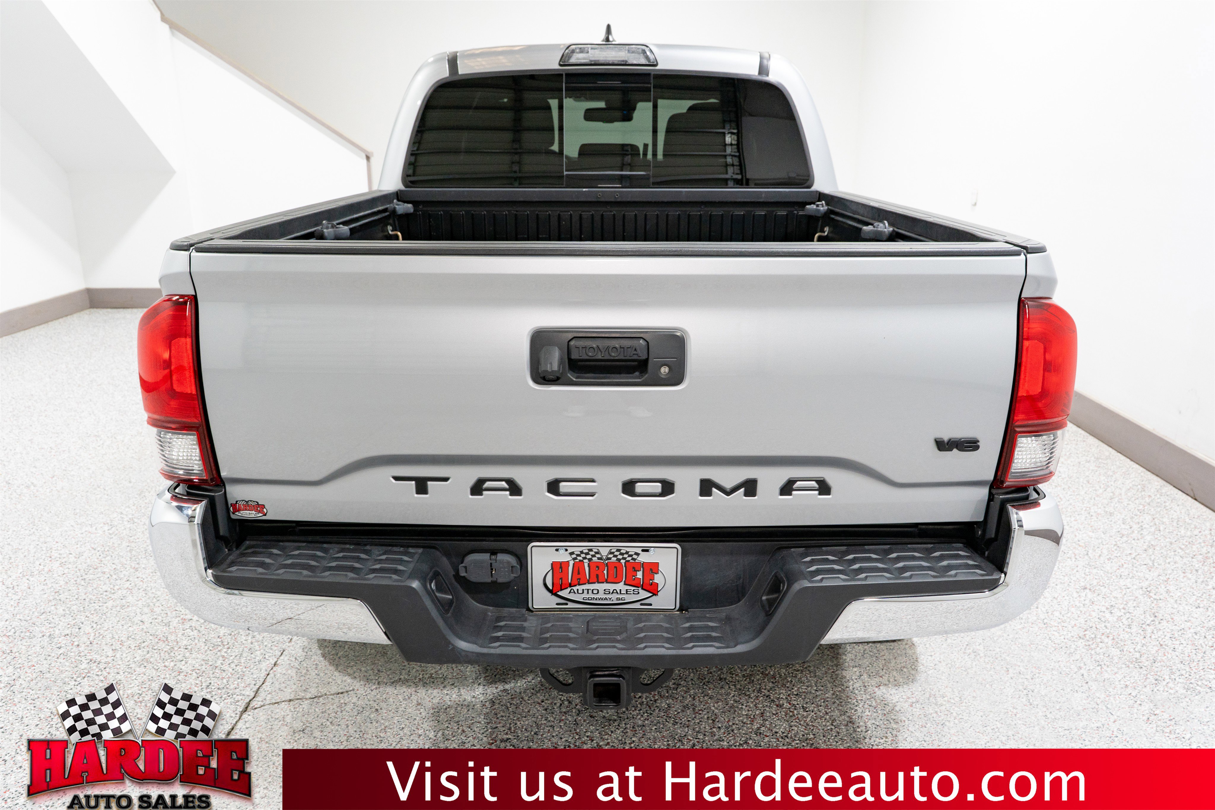 Used 2018 Toyota Tacoma TRD Off-Road image 4