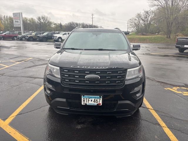 Used 2017 Ford Explorer Sport w/ Equipment Group 401A AWD/4WD image 3
