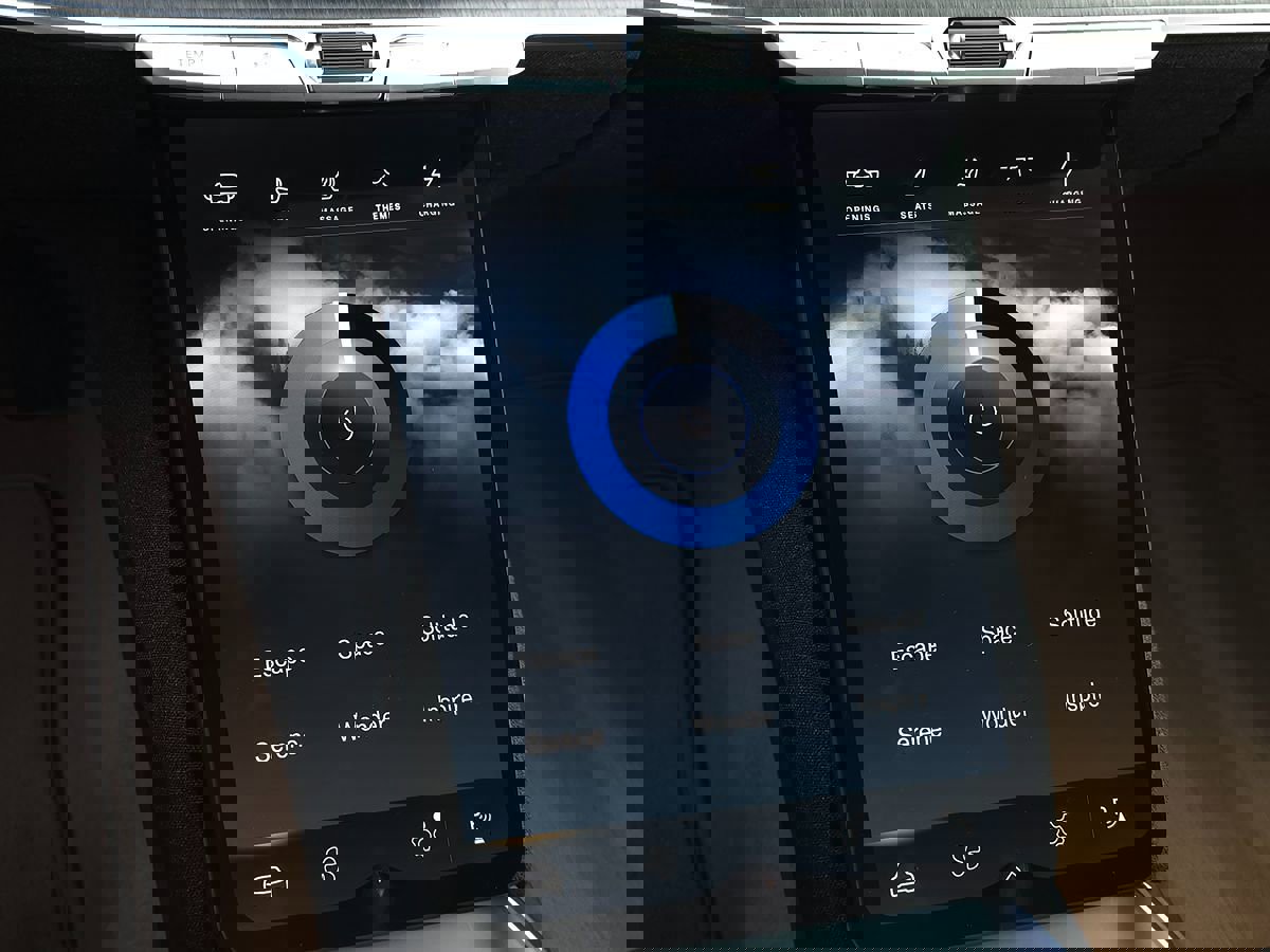 Used 2022 Lucid Air Grand Touring image 40