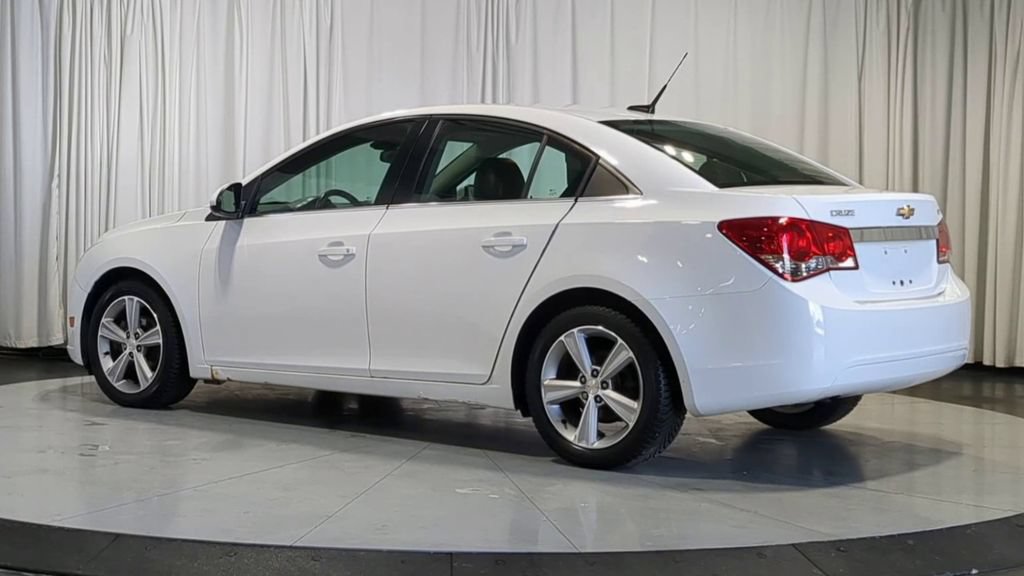 Used 2013 Chevrolet Cruze LT FWD image 8