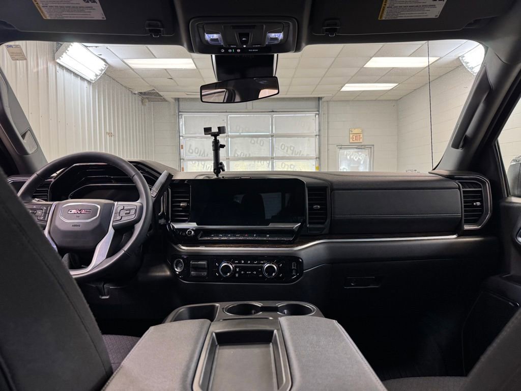 Used 2024 GMC Sierra 1500 SLE w/ Preferred Package image 21