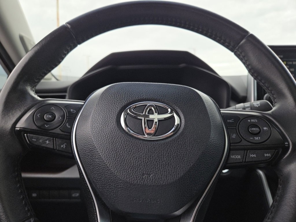Used 2020 Toyota RAV4 Limited image 31