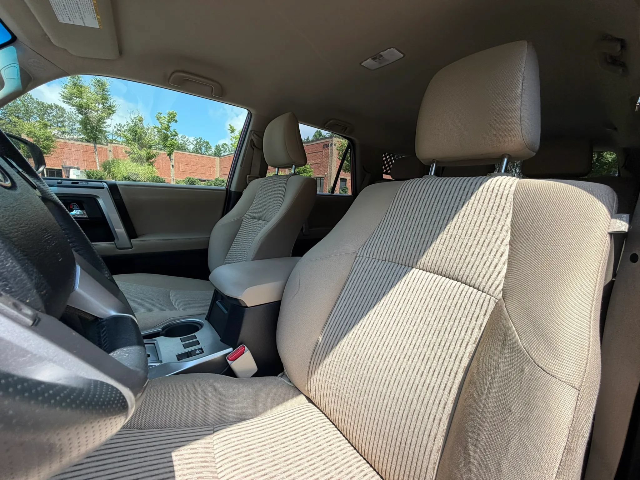Used 2016 Toyota 4Runner SR5 AWD/4WD image 12