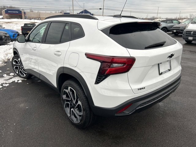 New 2026 Chevrolet Trax RS w/ Sunroof Package image 5