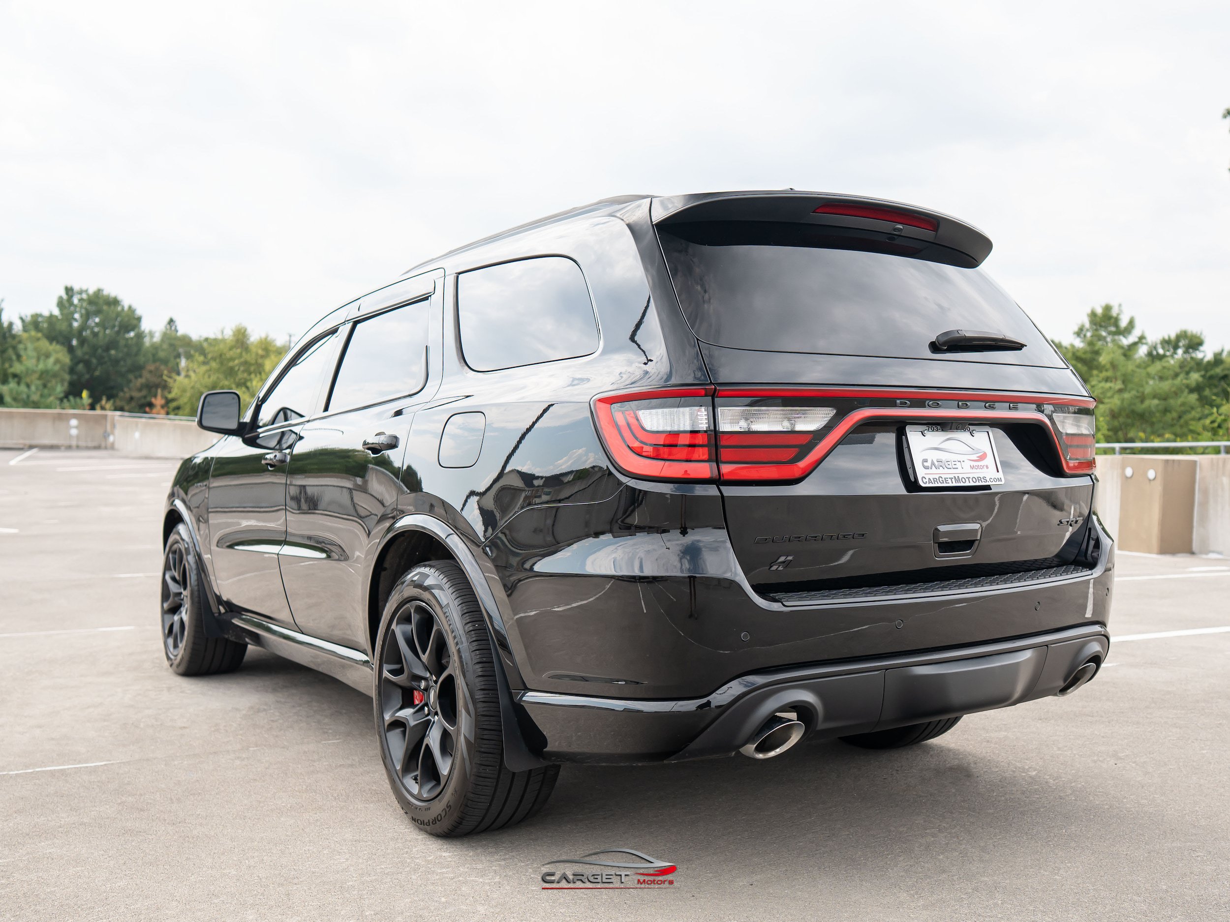 Used 2023 Dodge Durango R/T w/ Tow 'N Go Package AWD/4WD image 5