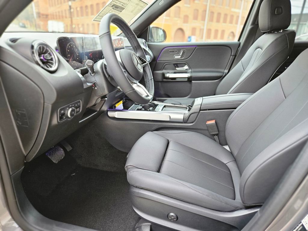 New 2026 Mercedes-Benz GLB 250 4MATIC image 17