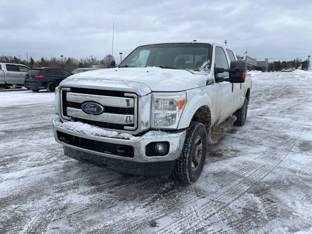 Used 2016 Ford F350 XLT w/ Camper Package image 2