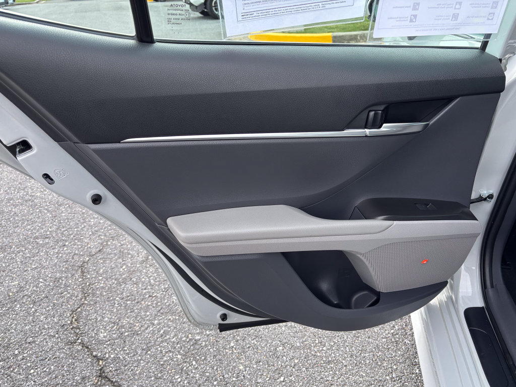 Used 2024 Toyota Camry SE FWD image 38