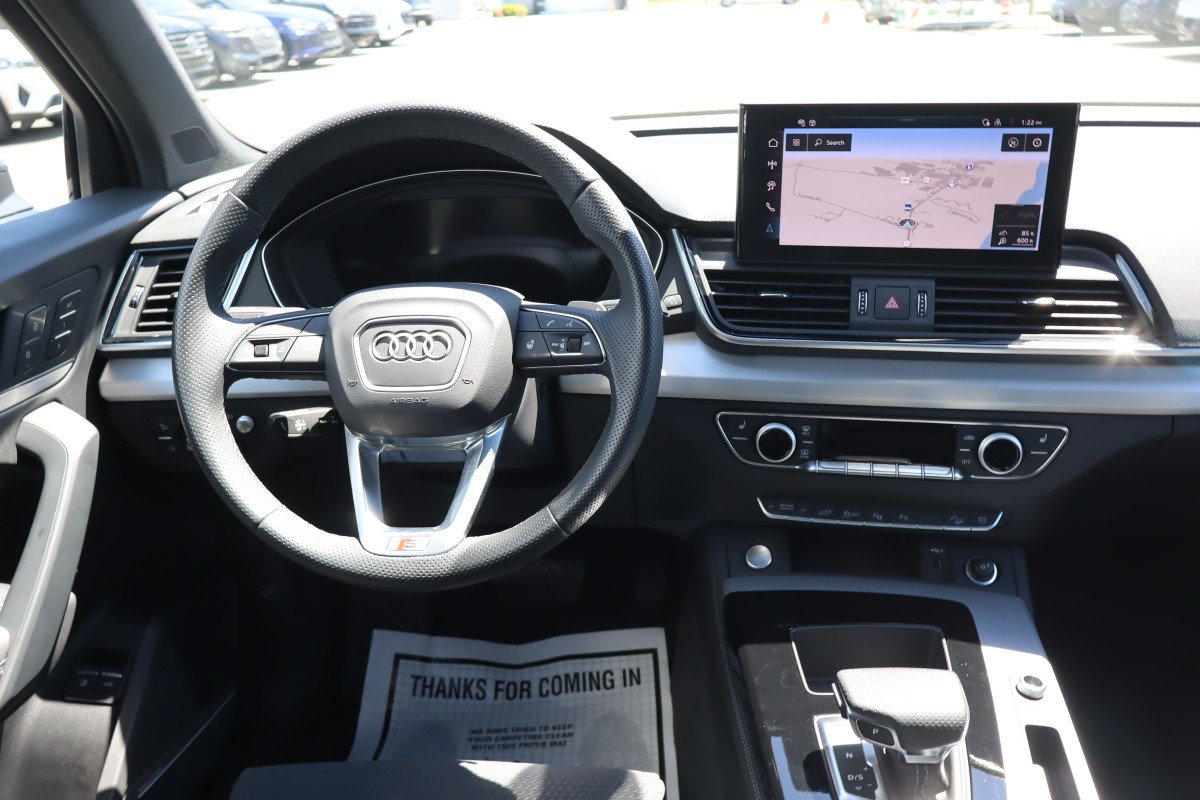 Used 2024 Audi Q5 e Prestige w/ Prestige Package AWD/4WD image 13