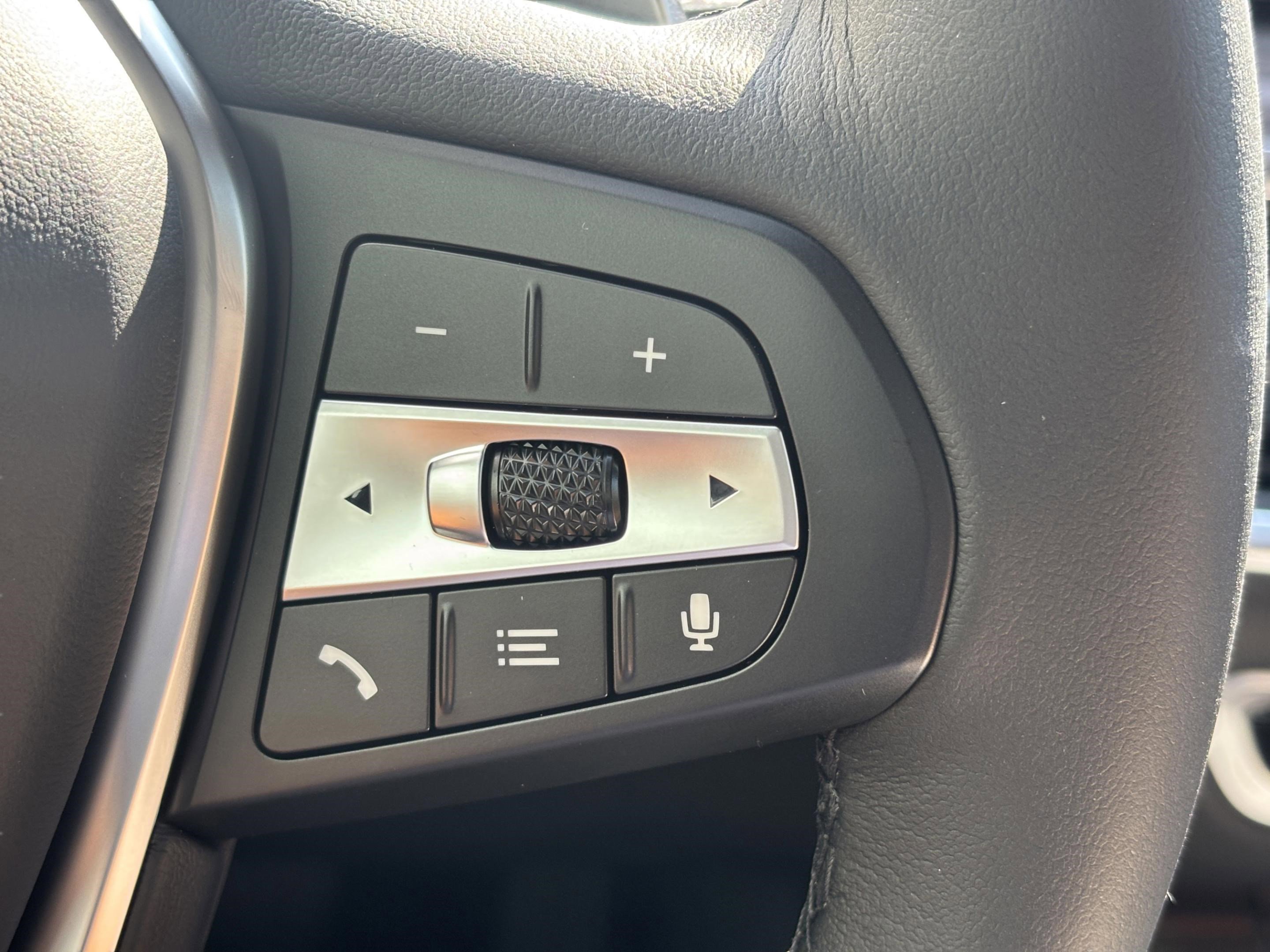 Used 2026 BMW X5 xDrive40i w/ Climate Comfort Package image 27