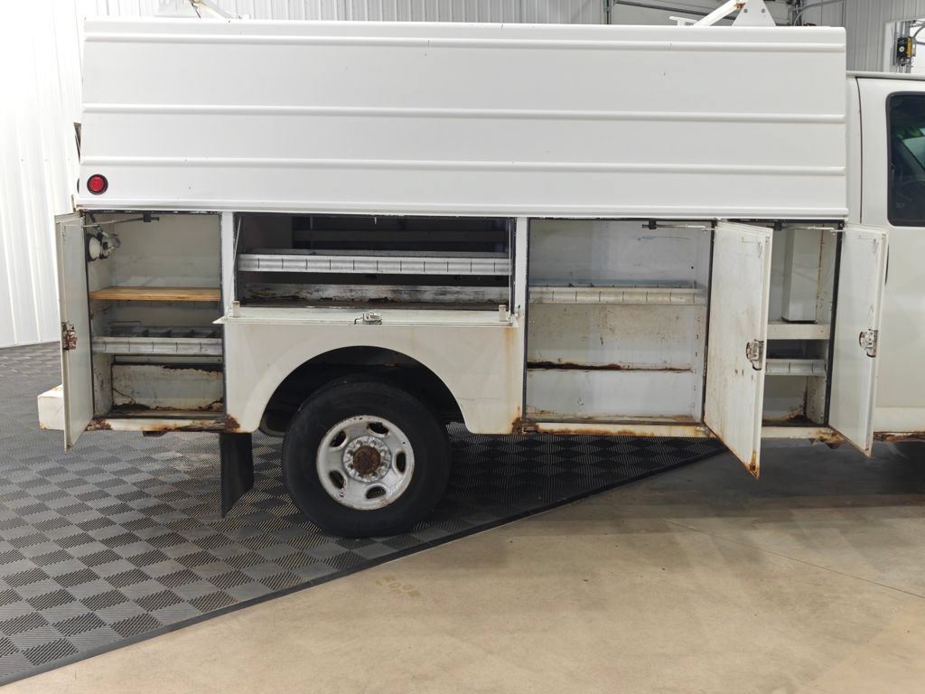 Used 2004 Chevrolet Express 3500 RWD image 21