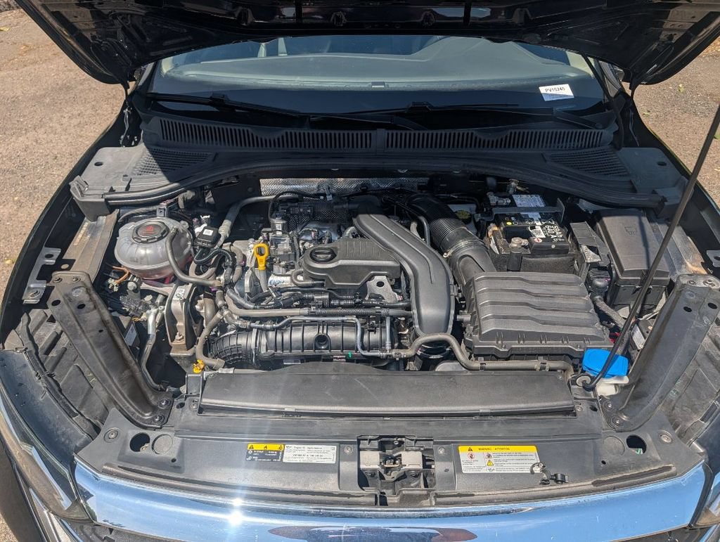 Used 2024 Volkswagen Jetta SE FWD image 10