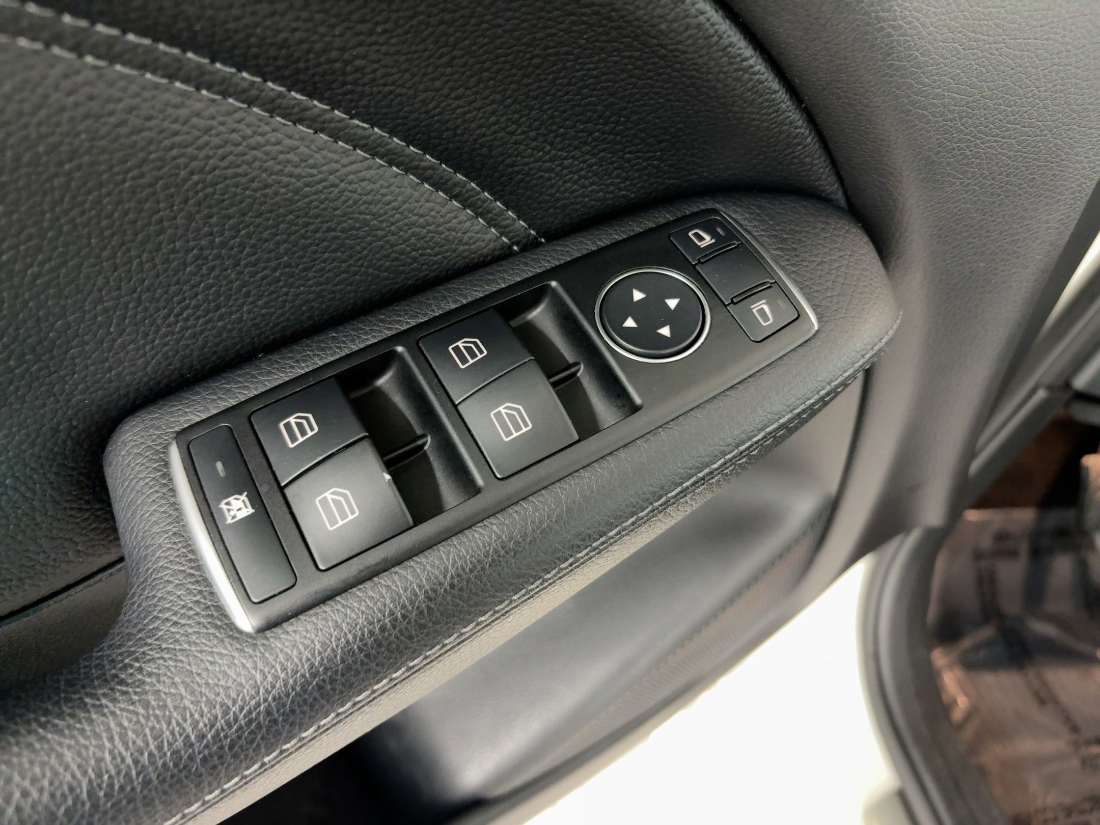 Used 2016 Mercedes-Benz B 250e image 13