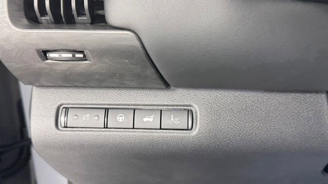 New 2026 Nissan Pathfinder Platinum w/ Lighting Package image 34