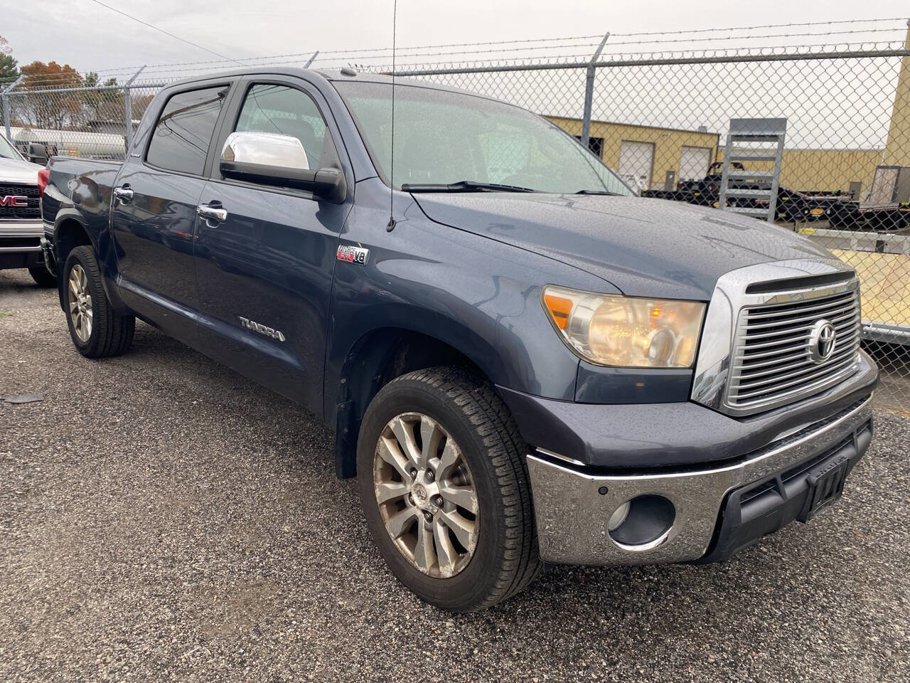 Used 2010 Toyota Tundra Limited image 5