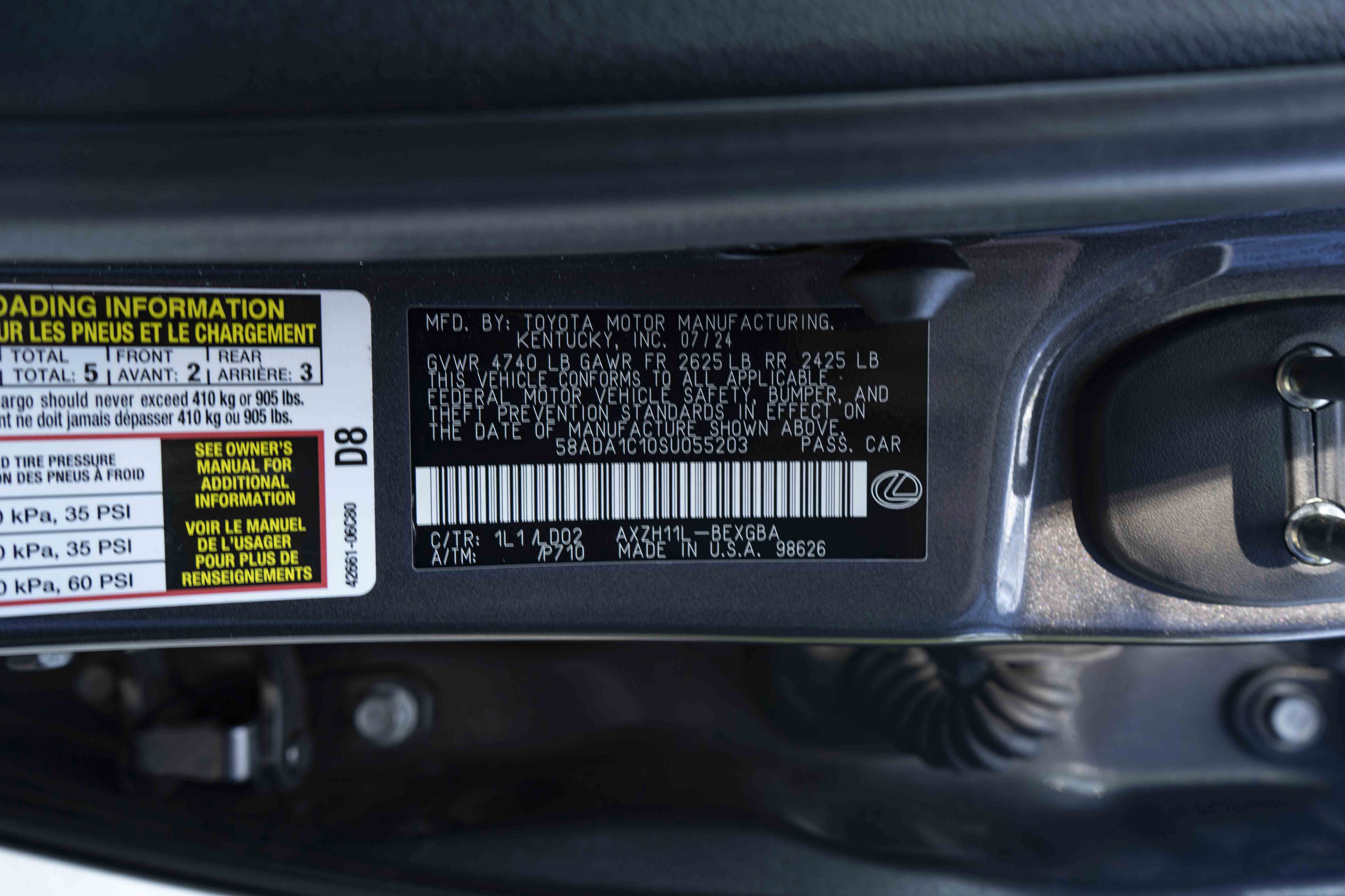 Used 2025 Lexus ES 300h w/ Premium Package image 49