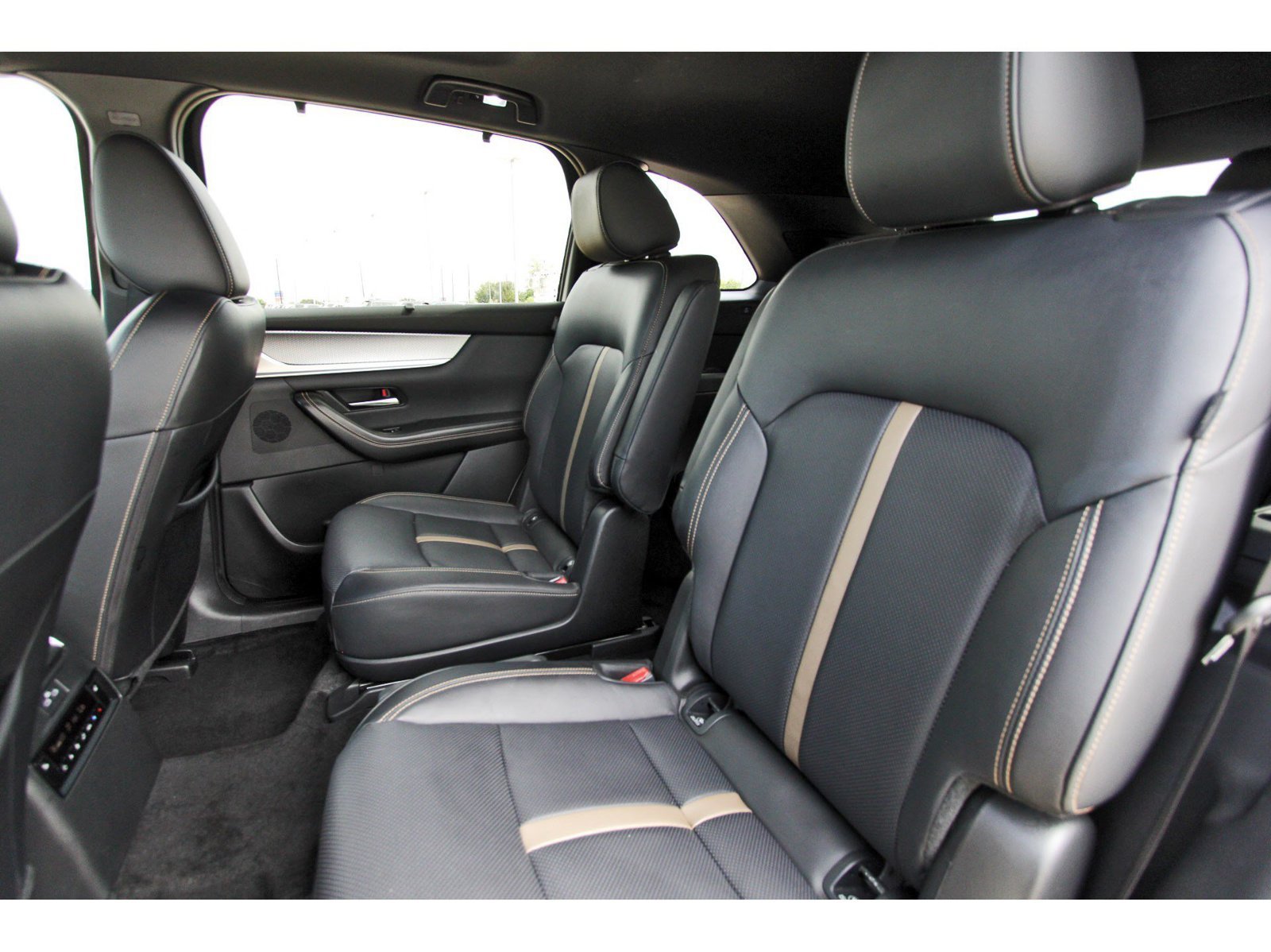 Used 2025 MAZDA CX-90 3.3 Turbo S w/ Premium Package AWD/4WD image 32