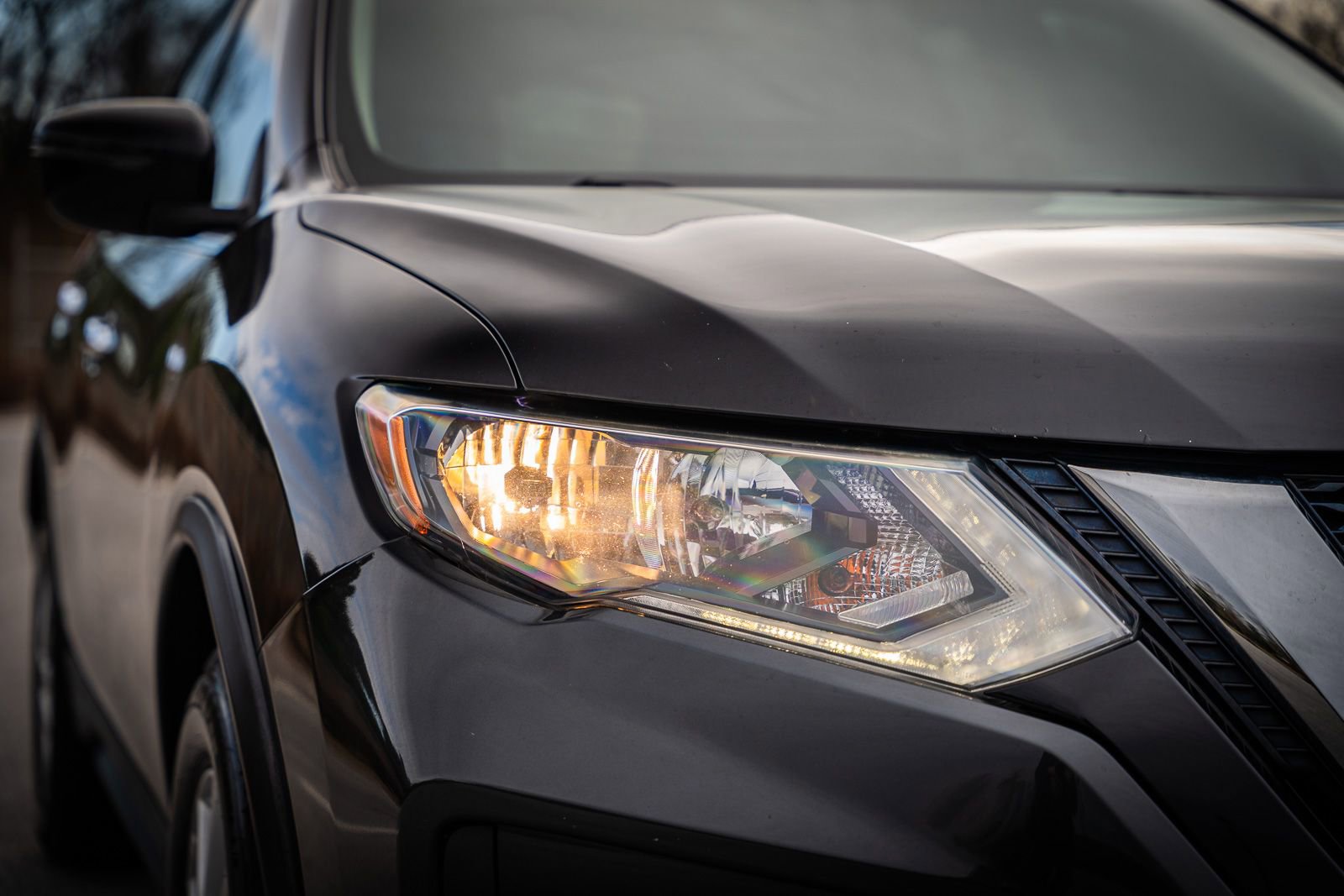 Used 2017 Nissan Rogue SV image 9