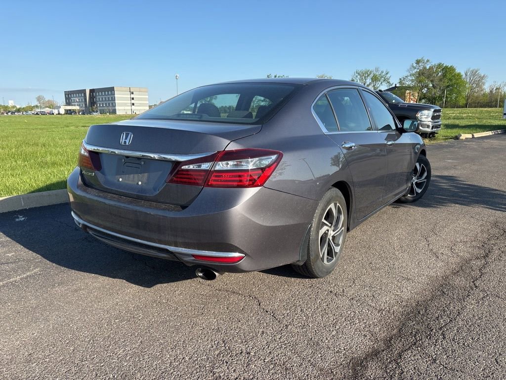 Used 2016 Honda Accord LX image 9