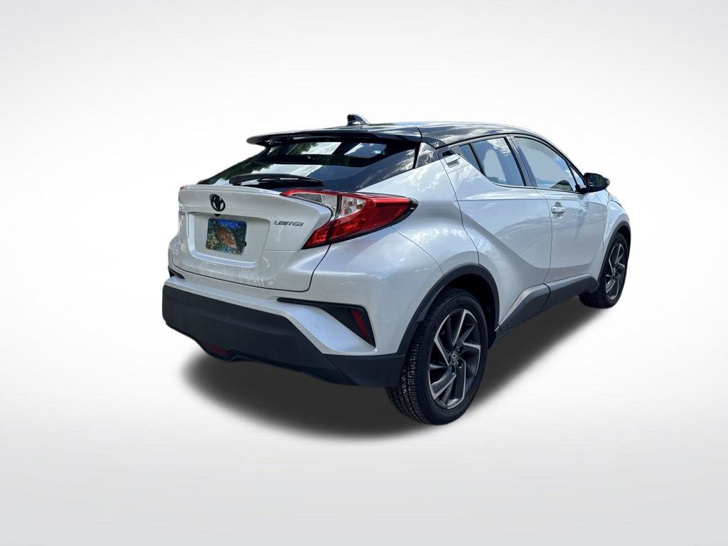 Used 2022 Toyota C-HR Limited FWD image 5