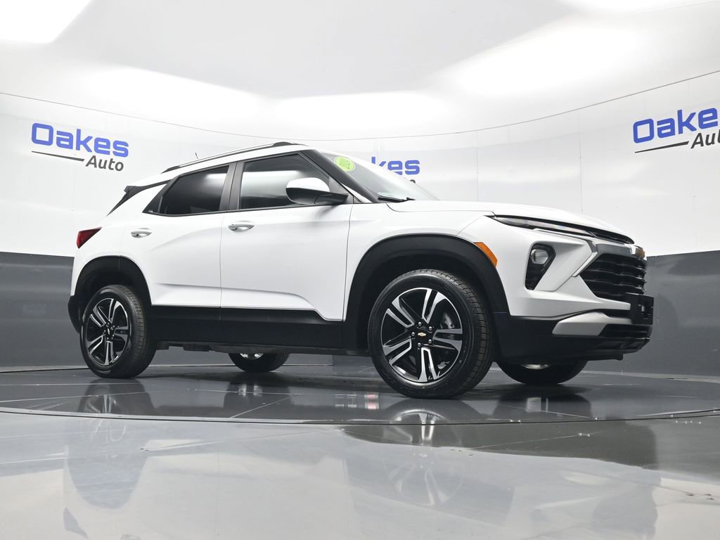 Used 2024 Chevrolet TrailBlazer LT image 37