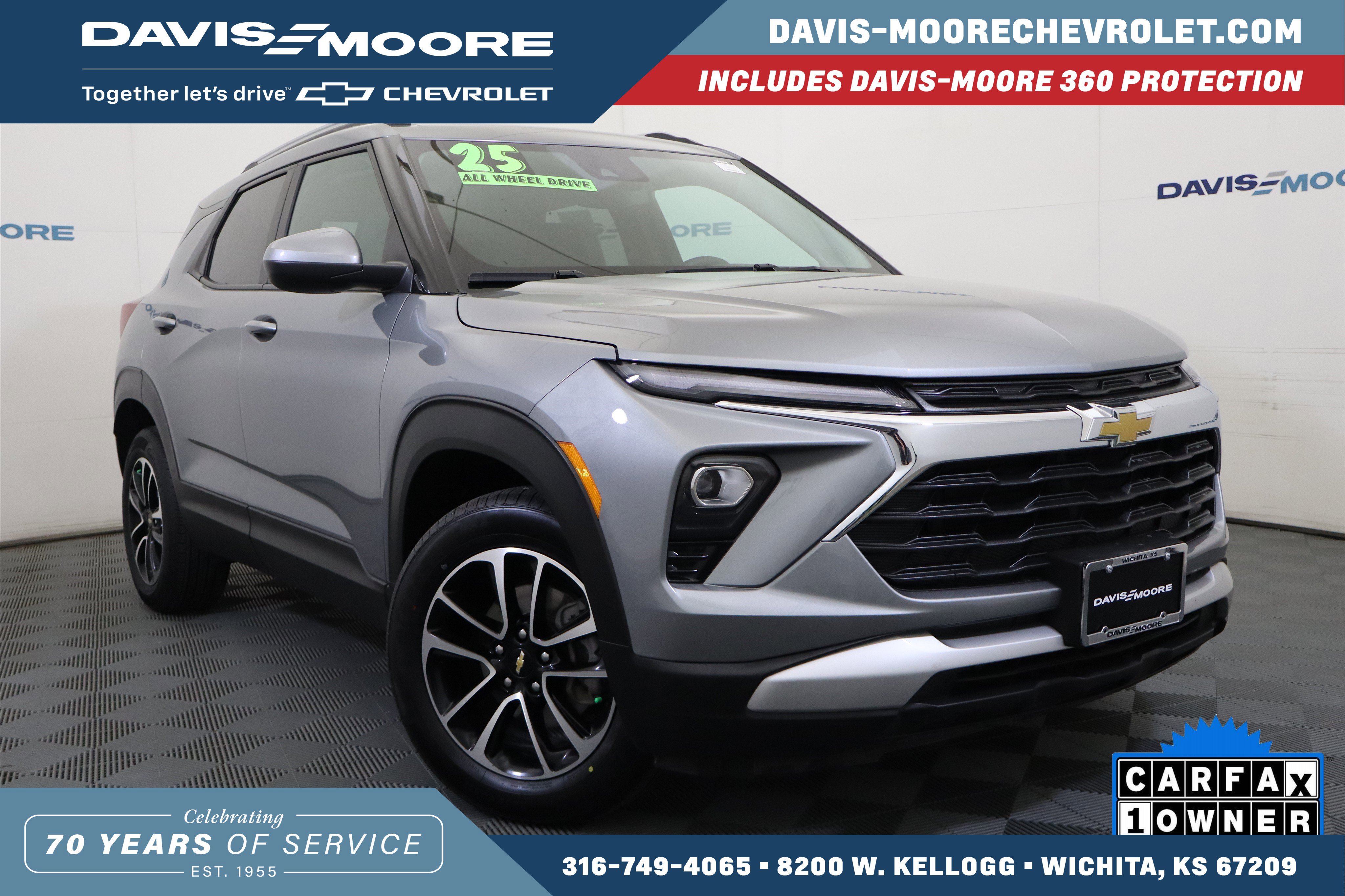 Used 2025 Chevrolet Blazer LT image 1