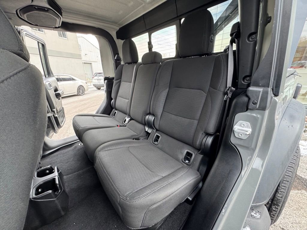 Used 2020 Jeep Gladiator Sport w/ Quick Order Package 24S image 12