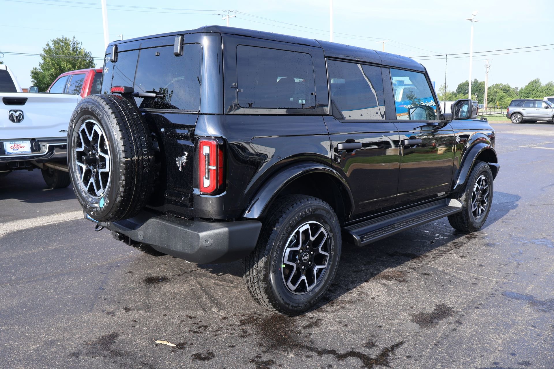 New 2026 Ford Bronco Outer Banks AWD/4WD image 23