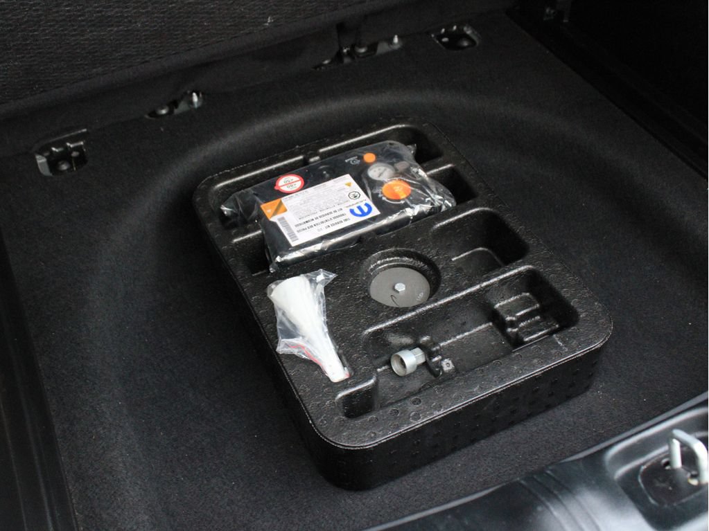 Certified 2022 Jeep Compass Latitude AWD/4WD image 35