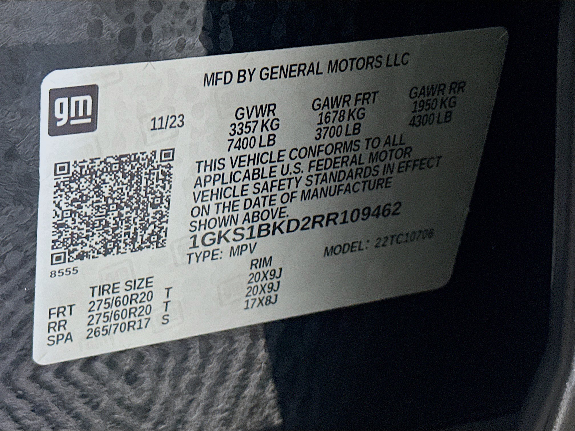 Used 2024 GMC Yukon SLT w/ SLT Premium Package RWD image 12