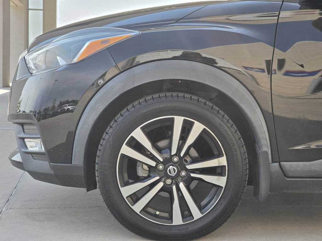 Used 2019 Nissan Kicks SR w/ Exterior Electronics Package FWD image 7