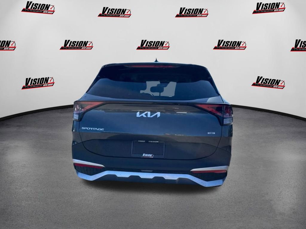 Certified 2025 Kia Sportage LX image 6