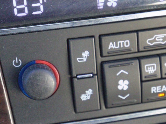 Used 2009 Cadillac Escalade ESV AWD w/ Livery Package image 25