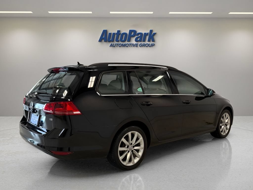 Used 2016 Volkswagen Golf SE FWD image 7