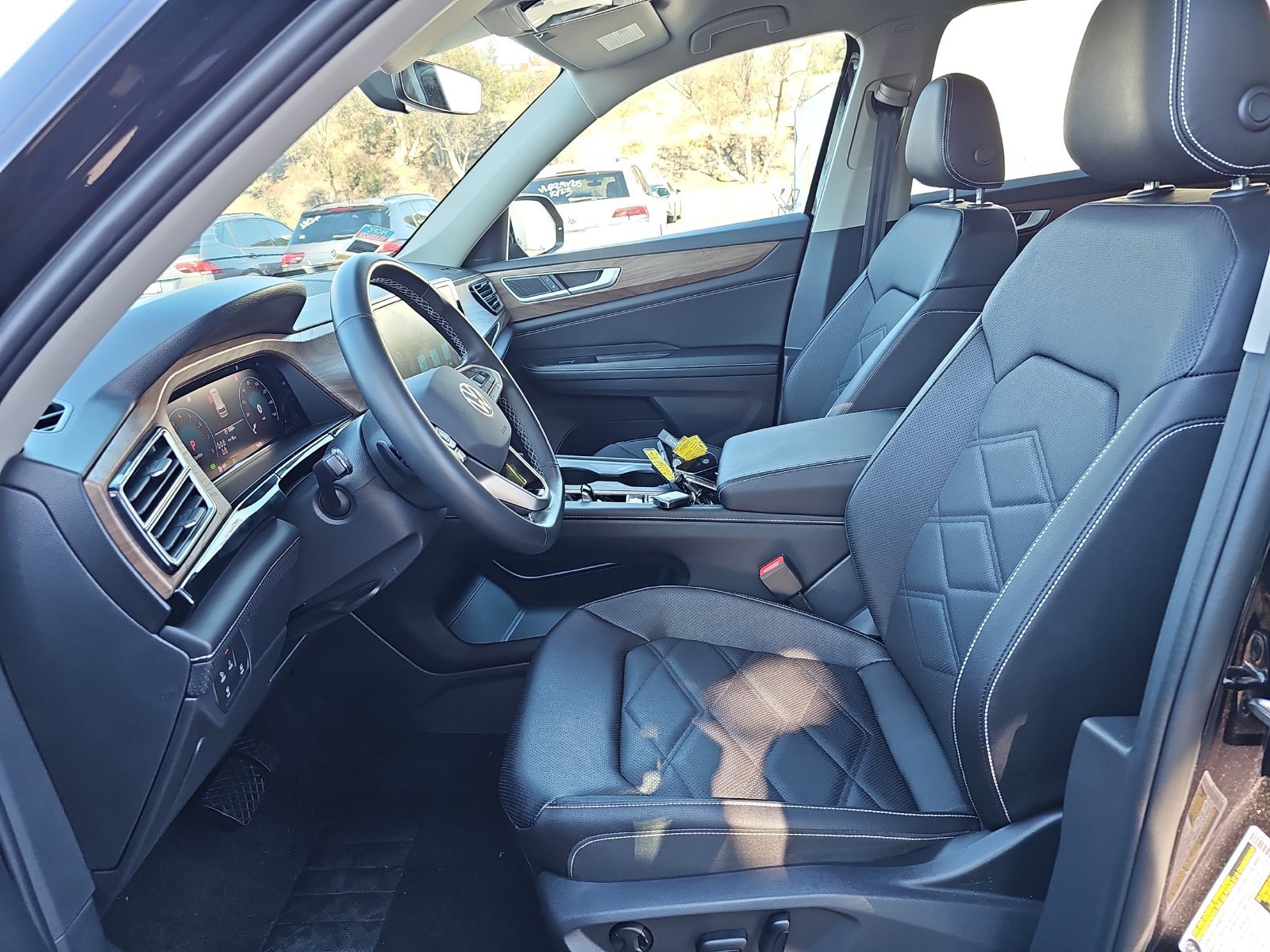 Used 2026 Volkswagen Atlas SE FWD image 16