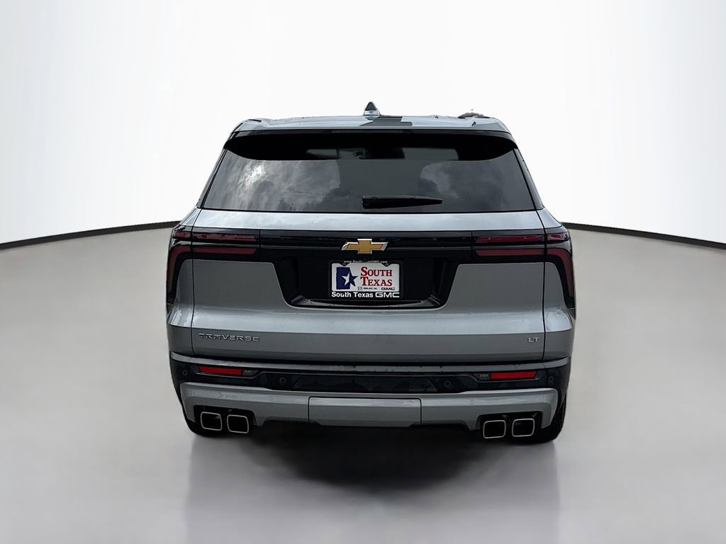 Used 2024 Chevrolet Traverse LT FWD image 6