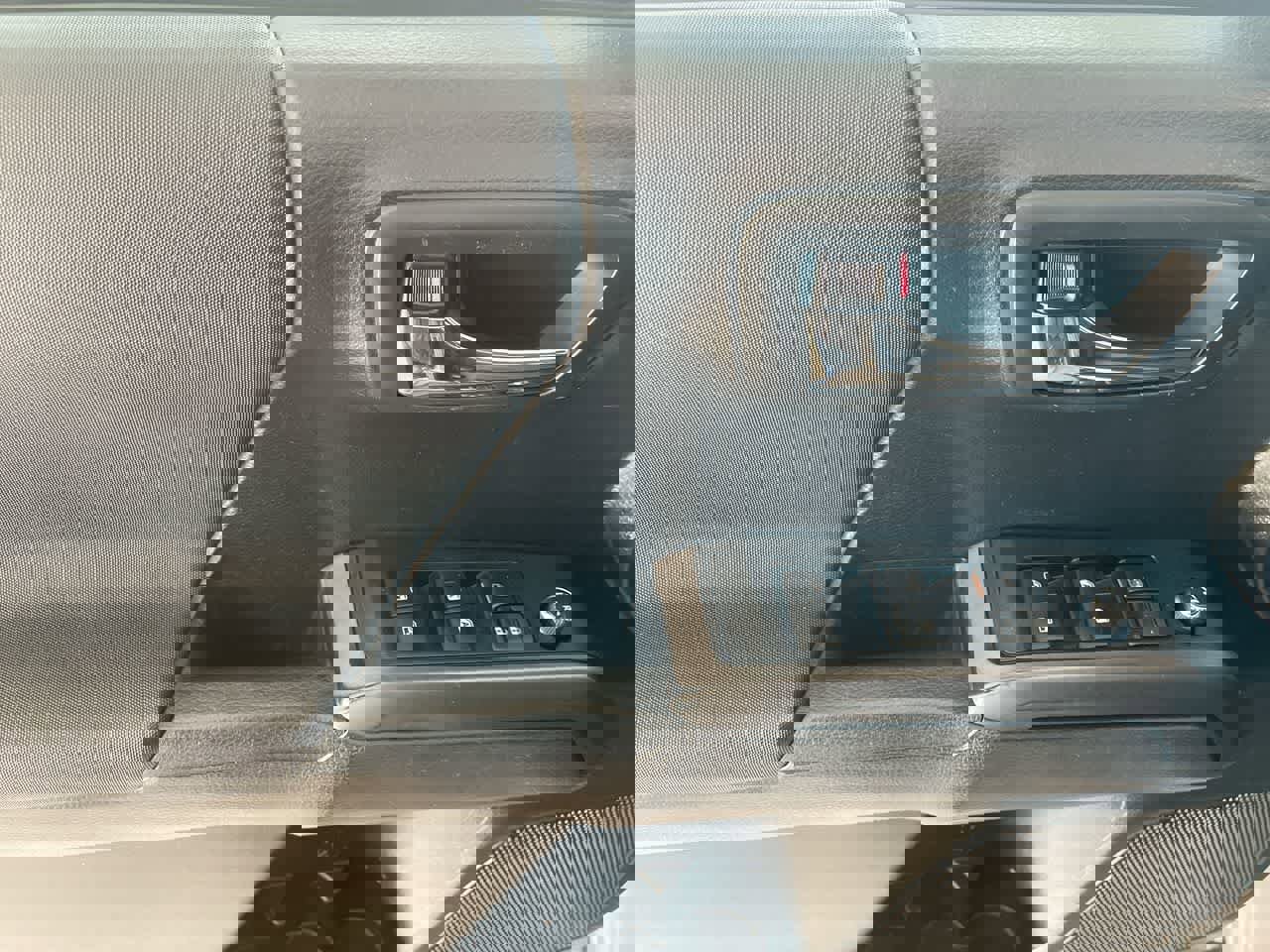 Used 2017 Toyota Tacoma TRD Off-Road image 13