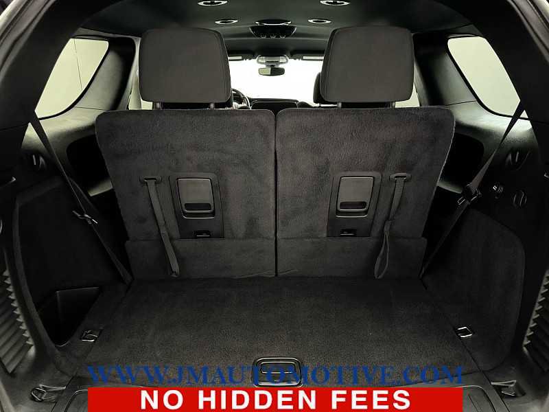 Used 2022 Dodge Durango SXT w/ Blacktop Package AWD/4WD image 17