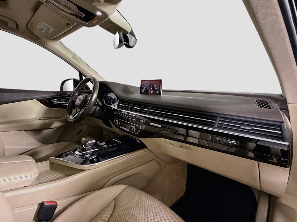 Used 2019 Audi Q7 3.0T Premium Plus w/ Premium Plus Package AWD/4WD image 15