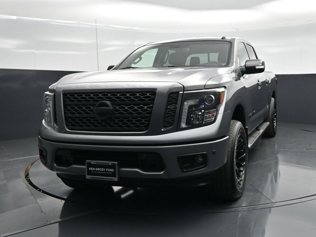 Used 2019 Nissan Titan SV w/ SV Convenience Package RWD image 56