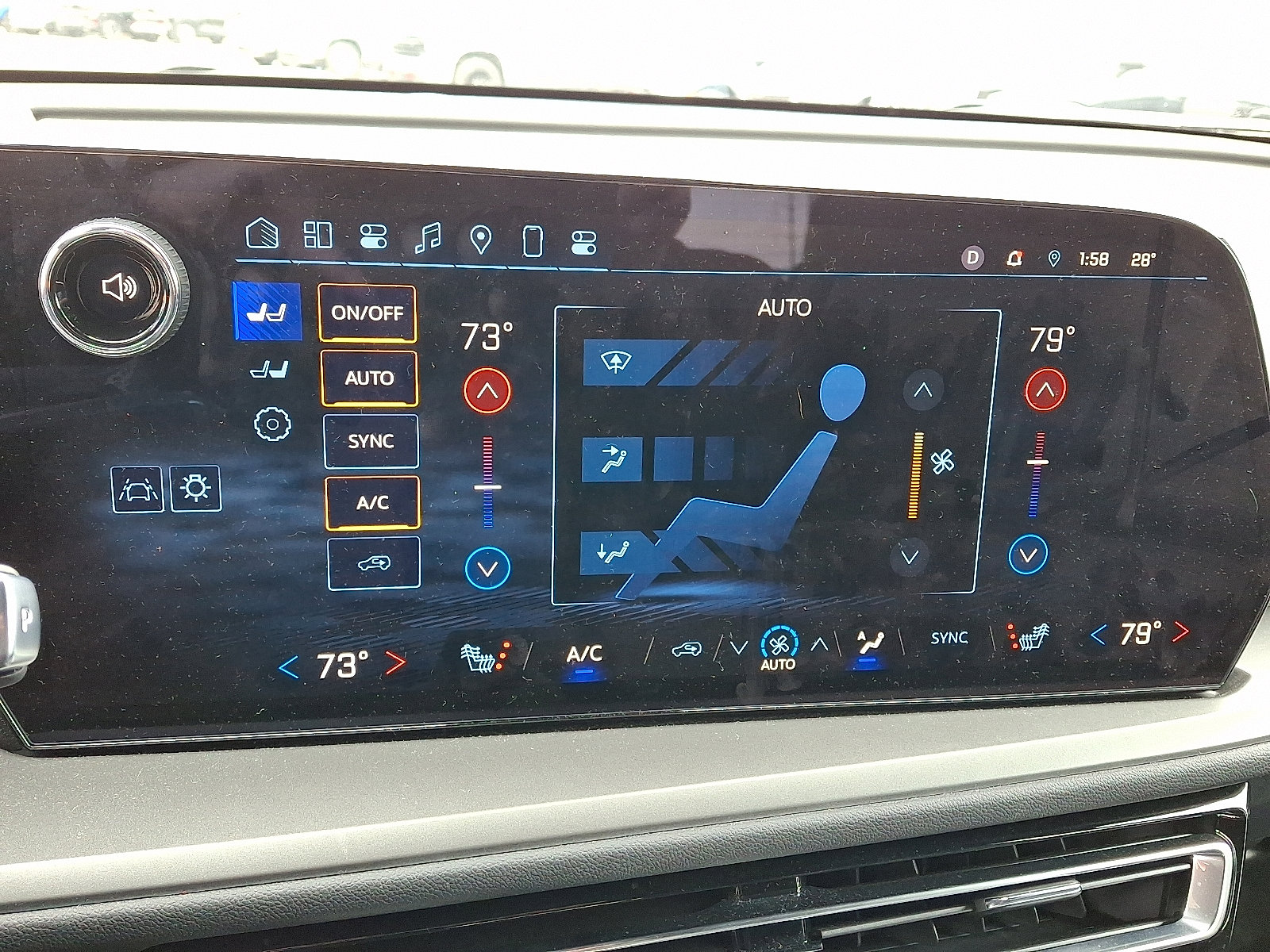 Certified 2025 Chevrolet Traverse LT image 18