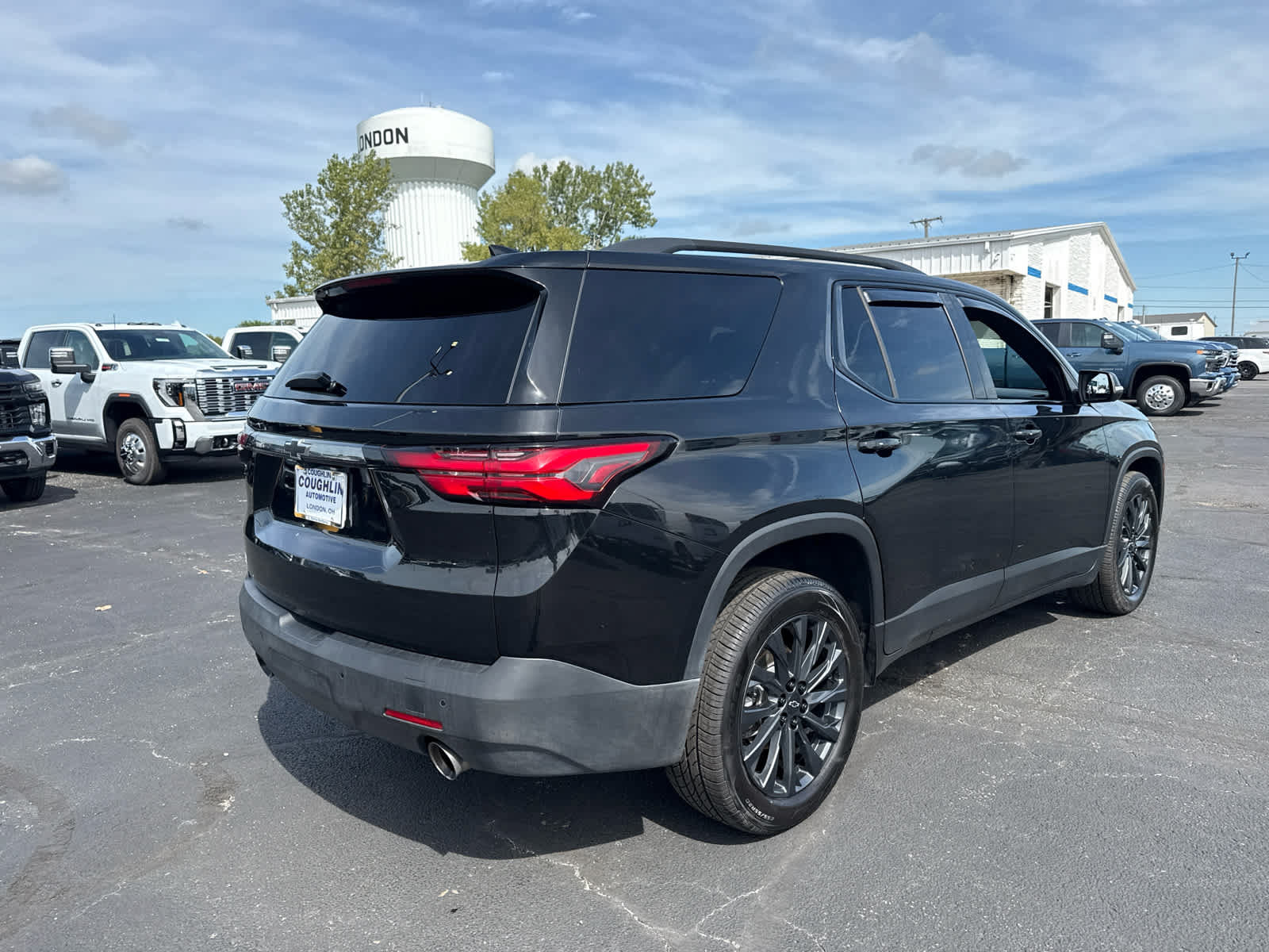 Certified 2022 Chevrolet Traverse RS w/ LPO, Floor Liner Package AWD/4WD image 5