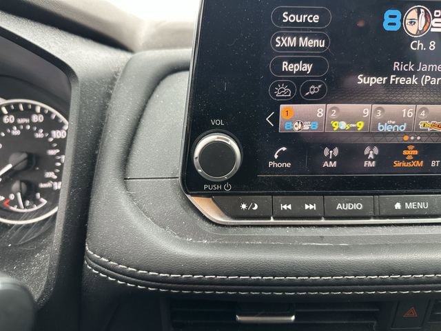 Used 2023 Nissan Rogue SV w/ SV Premium B Package AWD/4WD image 14