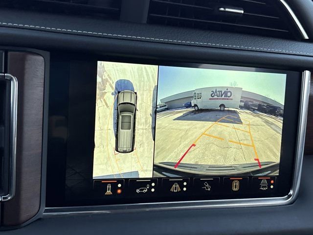 Used 2023 GMC Yukon Denali Ultimate image 40