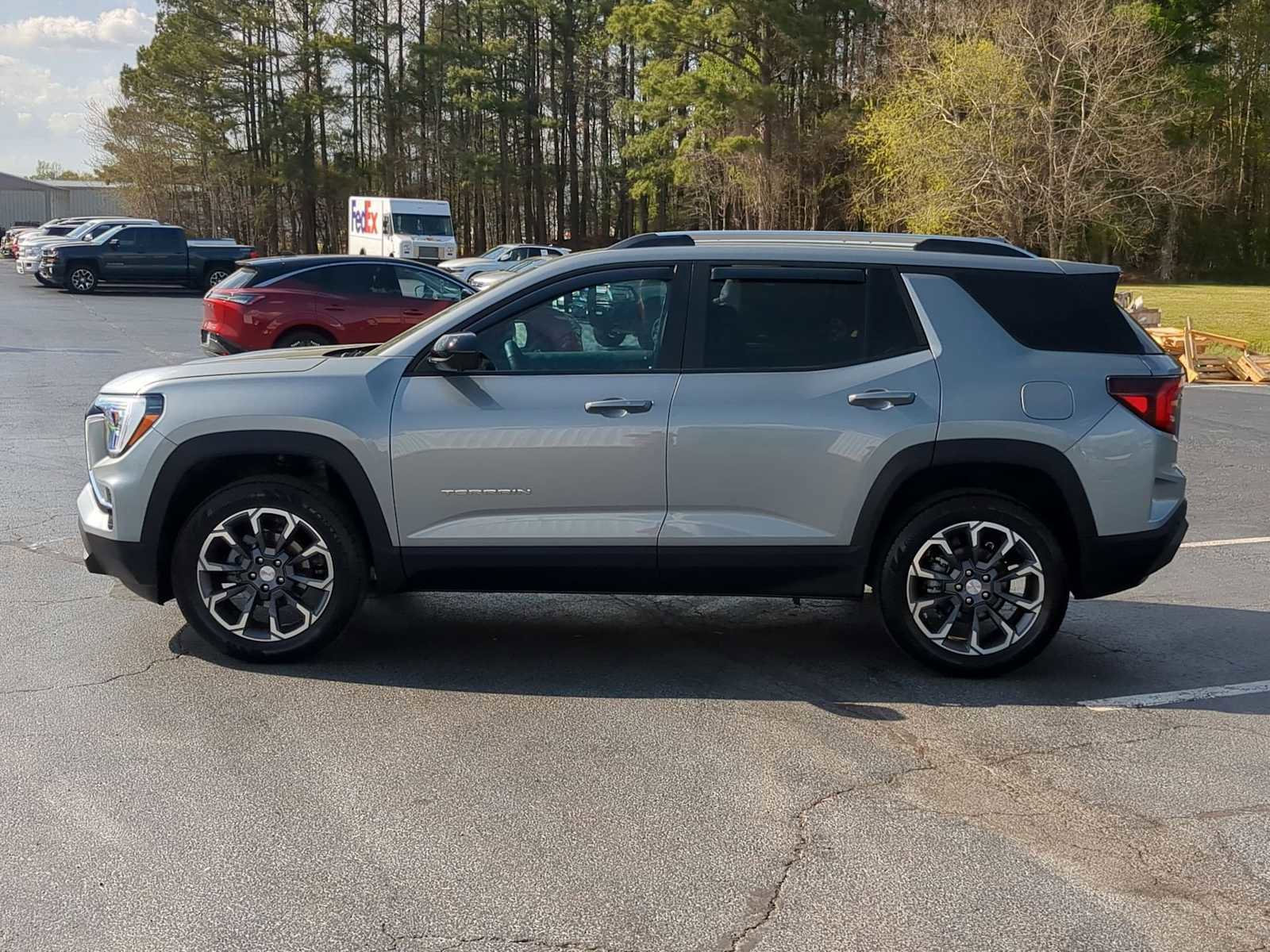 Used 2026 GMC Terrain Elevation w/ Elevation Premium Package image 5